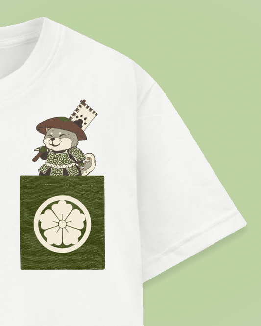 Datclothing - Shiba inu in samurai outfit print with pocket - white T-shirt - zoomed in on pocket